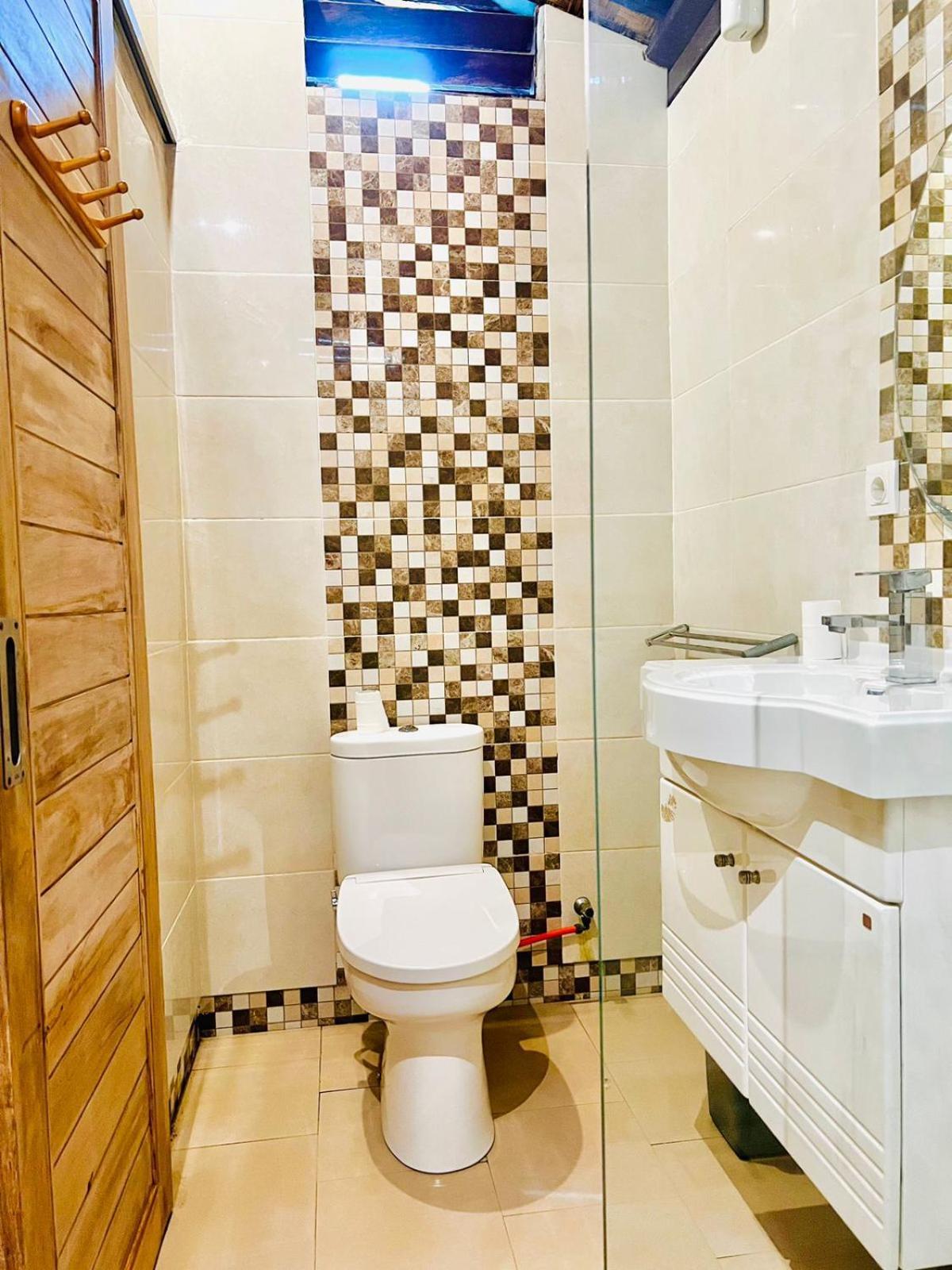 Tarci Bungalows Lembongan Nusa Lembongan  Luaran gambar